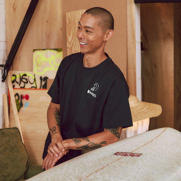[] INAP ユニ サーフィン ルーズフィット 半袖 Tシャツ ブラック (B5SUWSS252BLK)
