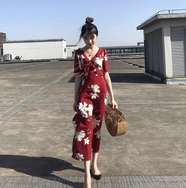 ワンピース ロング丈 半袖 Vネック 背中見せ デザイン 美ライン ラッフル フリル リボン 軽やか カラバリ スタイルアップ ドラマチック かわいい 大人可愛い きれいめ シンプル カジュアル 大人