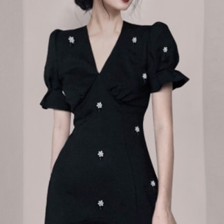 ミニワンピース ミニドレス ワンピース ミニ ミニ丈 半袖 パフスリーブ Vネック 襟付き スリム