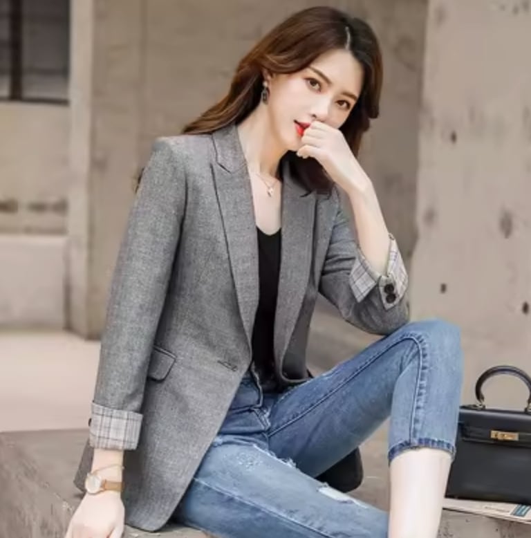 アウター デート ジャケット 上着 袖あり かわいい 大人可愛い きれいめ シンプル カジュアル 大人 上品 おしゃれ お洒落 主役級 存在感 春 秋 10代 20代 30代 レディース 女性用 OL