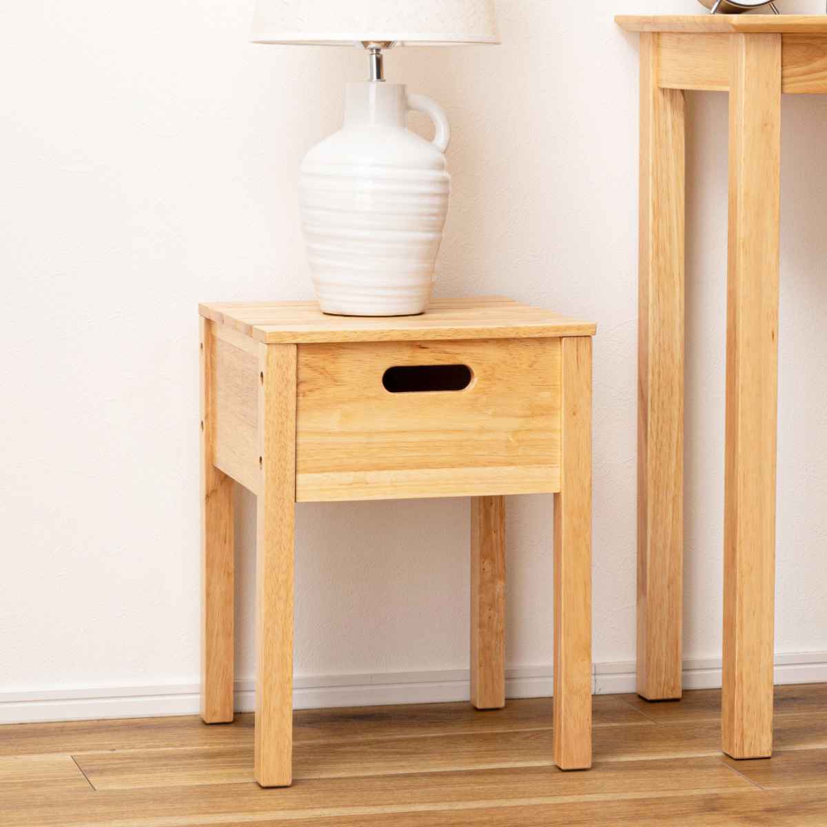 収納付きスツール 天然木 北欧風 32cm角 座面高43cm 木製 椅子 サイドテーブル ナイトテーブル 四角 正方形 スクエア ナチュラル 北欧 木目