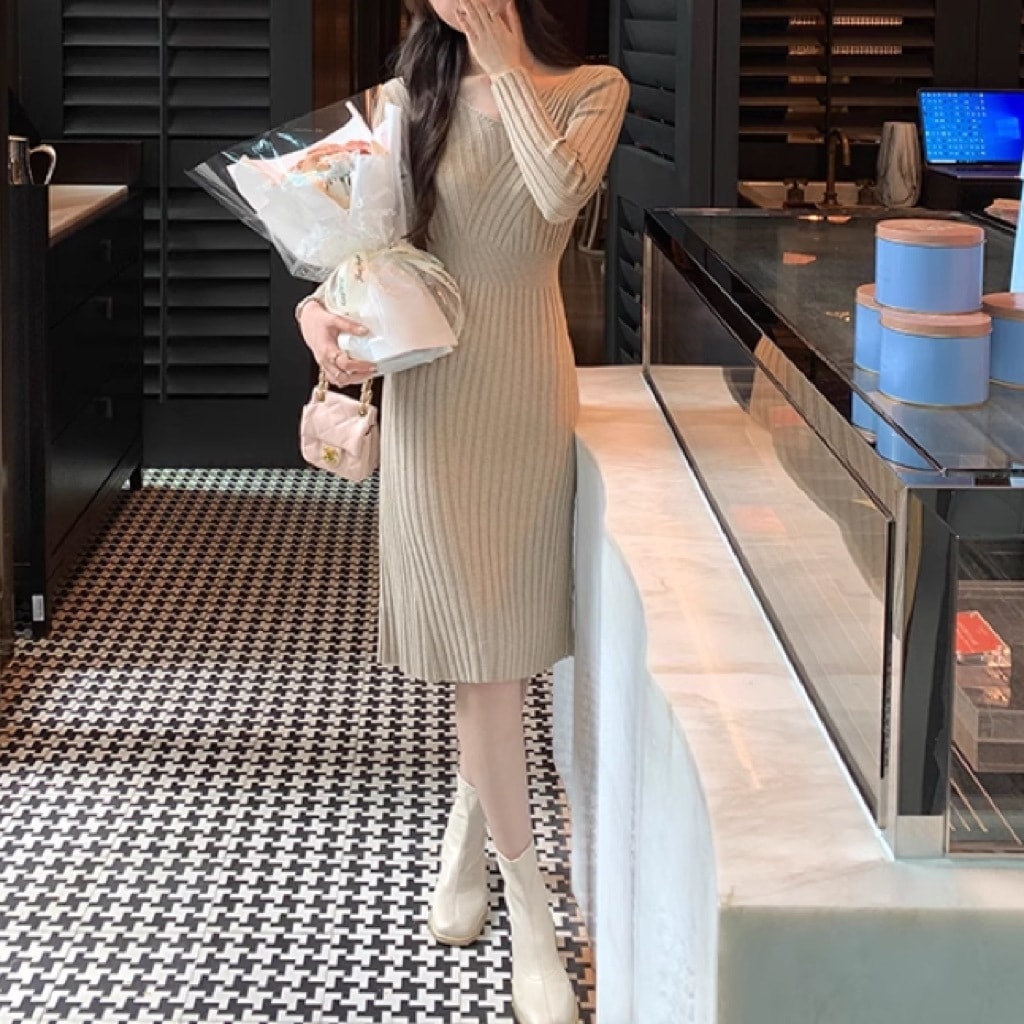 レディース ワンピース ミディアム 膝下 長袖 Vネック タイト スリム 伸縮性 コンサバ かわいい 大人可愛い きれいめ シンプル 上品 おしゃれ こなれ感 ガーリー 個性的 主役級 存在感