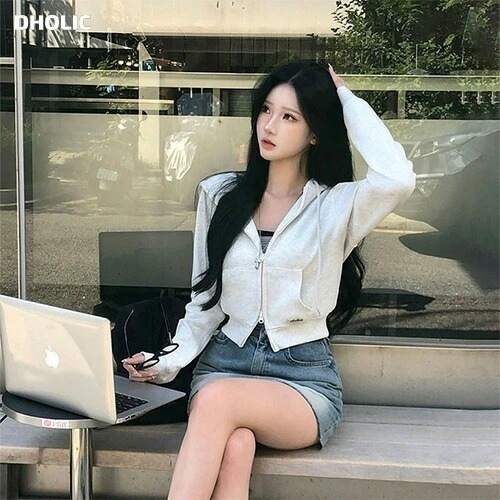 ロゴペンダントフルジップパーカー