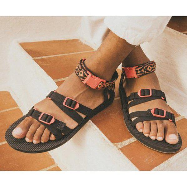 【TEVA】男性用マルチストラップ旅行に最適なウォーターサンダル Original Alp Revive STVM2413652-SVL