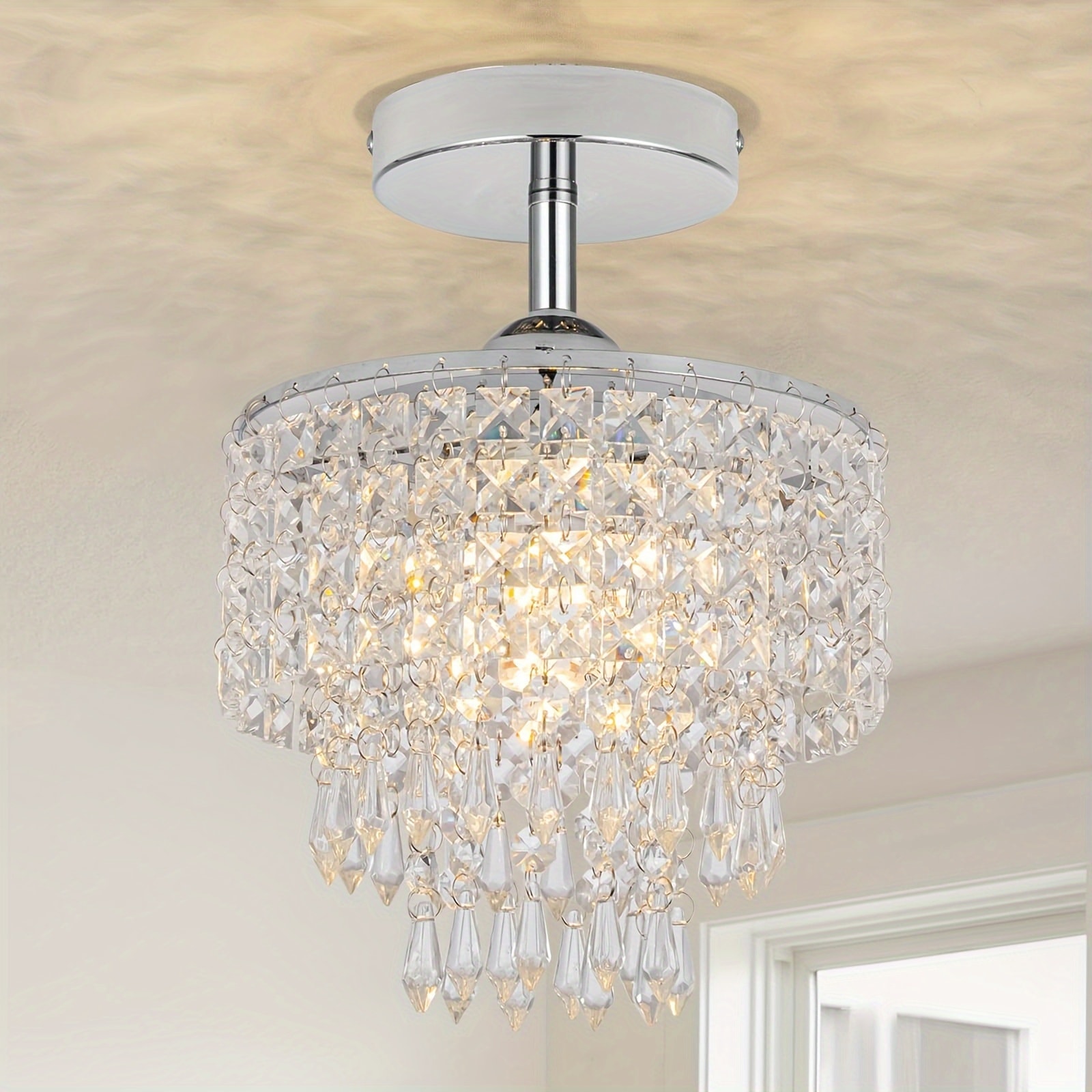 3層のクリスタルドロップを持つミニクリスタルシャンデリアベッドルームキッチン廊下バスルームクローゼットに適した半埋め式天井ライトE26ソケット（ライトソースなし）