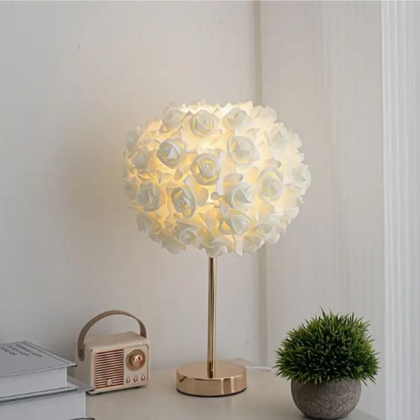 ホワイトローズテーブルランプ テーブルライト USB給電 おしゃれ シェード 明るい 上品 かわいい リビング 室内 照明 ホワイト デスク ベッドサイド