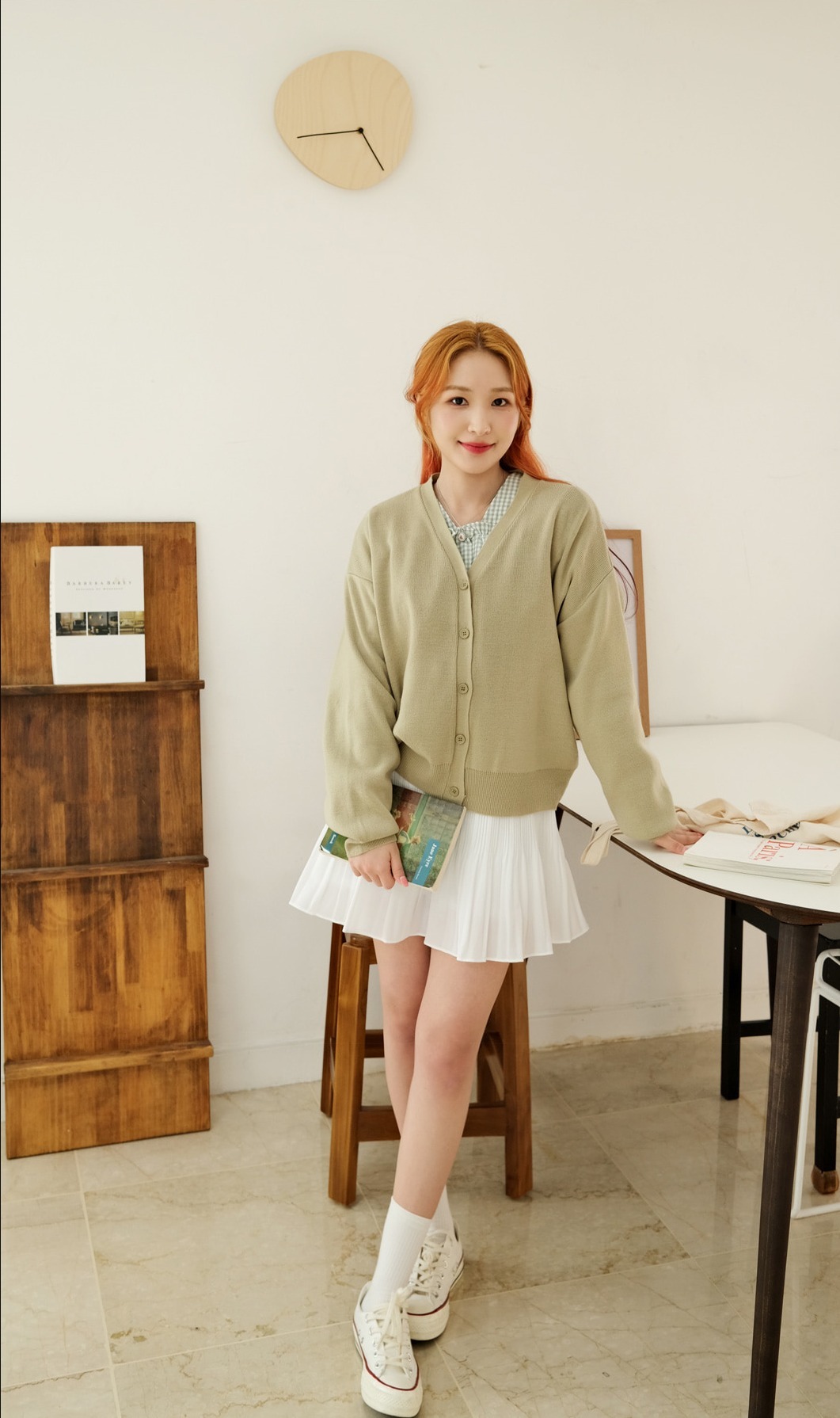 レディース カーディガン 上着 羽織 長袖 ドロップショルダー Vネック 前開き 伸縮性 中厚手 かわいい 大人可愛い きれいめ シンプル カジュアル 上品 ラフ ガーリー とろみ感 ラブリー