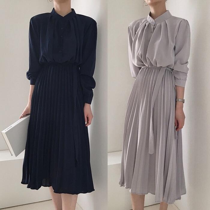 ワンピース シャツワンピース 袖あり ロングワンピ ミモレ丈 プリーツ スタンドカラー レディース ワンピ ドレス 長袖 きれいめ 大人可愛い ウエストリボン カジュアル フェミニン ネイビー グレー