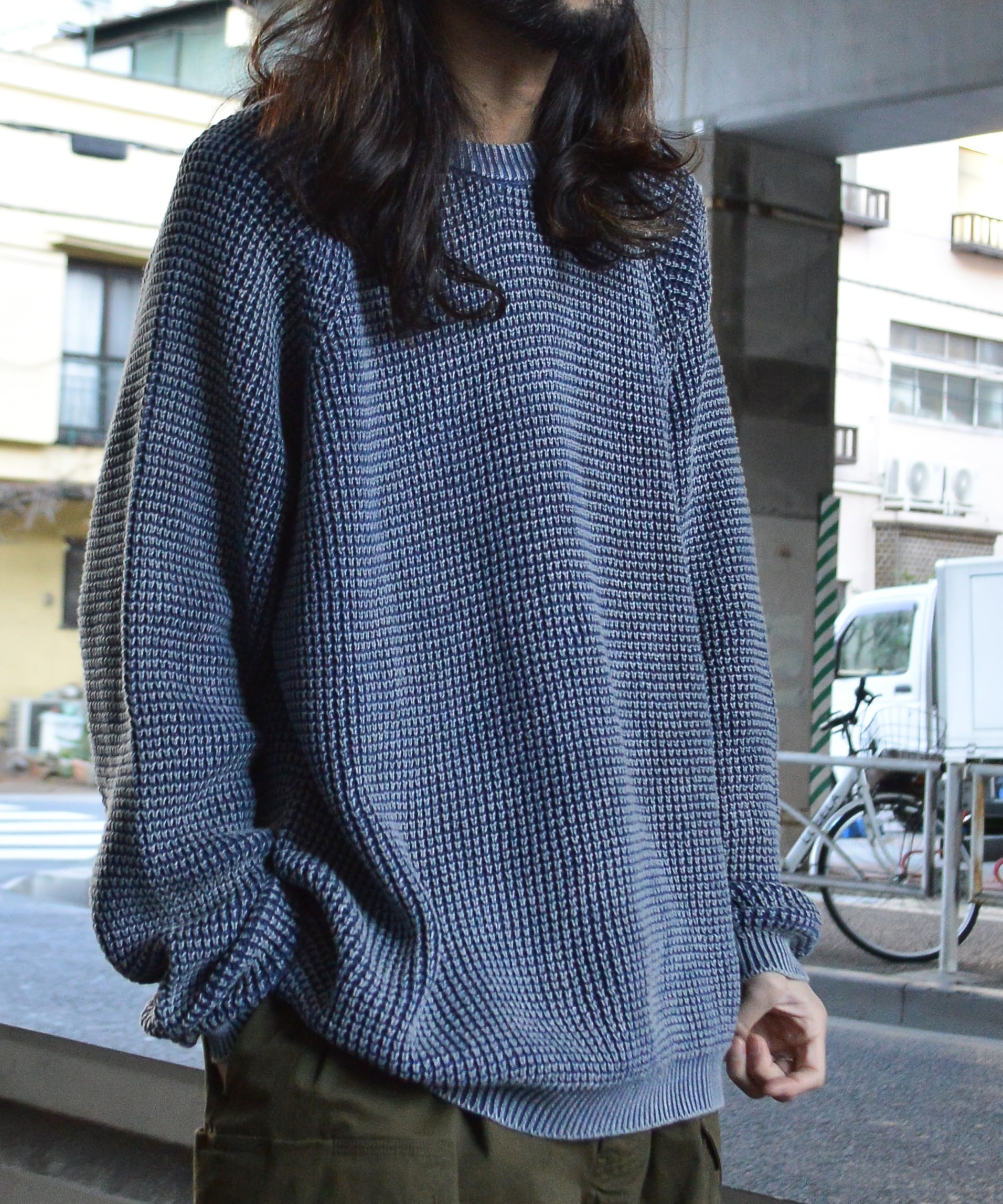 ストーンウォッシュ クルーネックニット