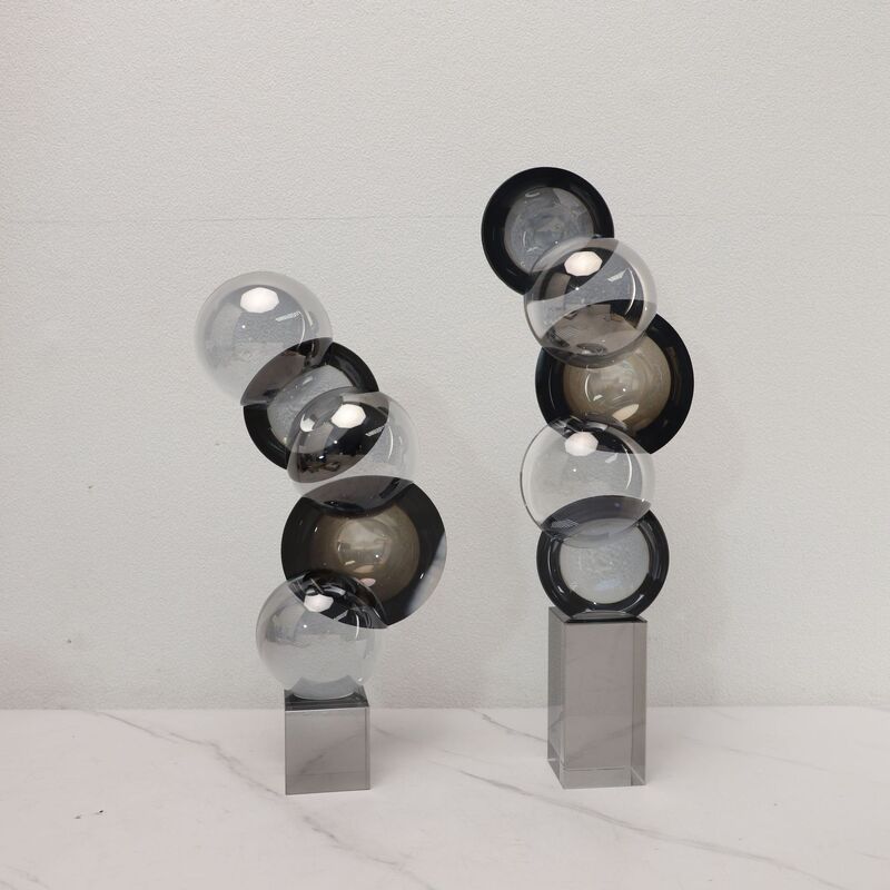 【急速出荷!】オブジェ クリスタル 幾何学的 デザイン 置物 オーナメント インテリア スタイリッシュ 立体感 小物 雑貨 装飾品 おしゃれ プレゼント