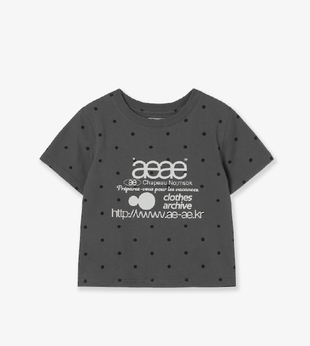【aeae】 WEB LOGO DOT CROP T-SHIRTS : CHARCOAL