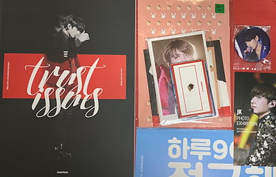 BTS マスター まとめ売り BTSカセットカードセット + HYBE INSIGHTケース - メルカリ