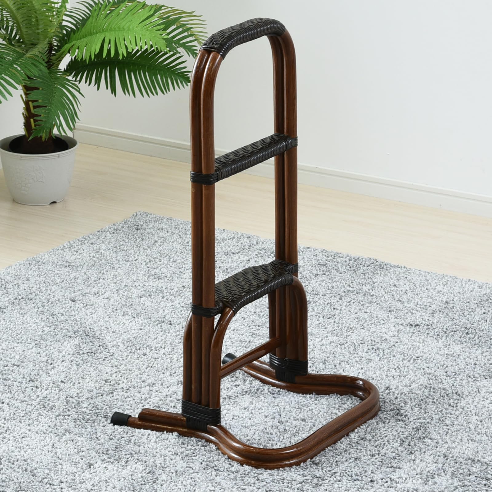 立ち上がり 補助手すり 幅39.5×奥行38×高さ75.5ｃｍ つかまる高さ3段階 軽くて丈夫 イスの横や玄関に 介護 完成品 コーヒーブラウン GRT-75(KA)