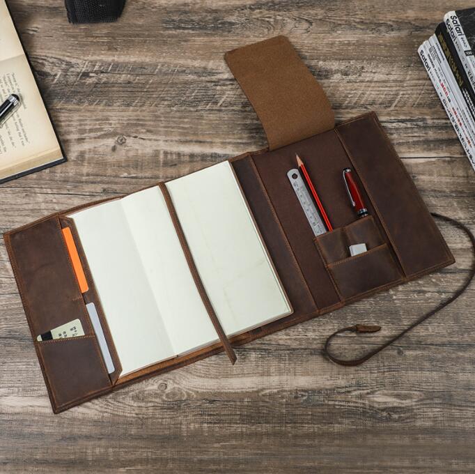 【今季トレンド】高機能 ノートカバー 本革 手帳 ほぼ日手帳 大学ノート メモ帳 対応 手帳カバー ペン ホルダー しおり付き カード入れ おしゃれ ギフト プレゼント 祝い 誕生日 革婚式 還暦祝い