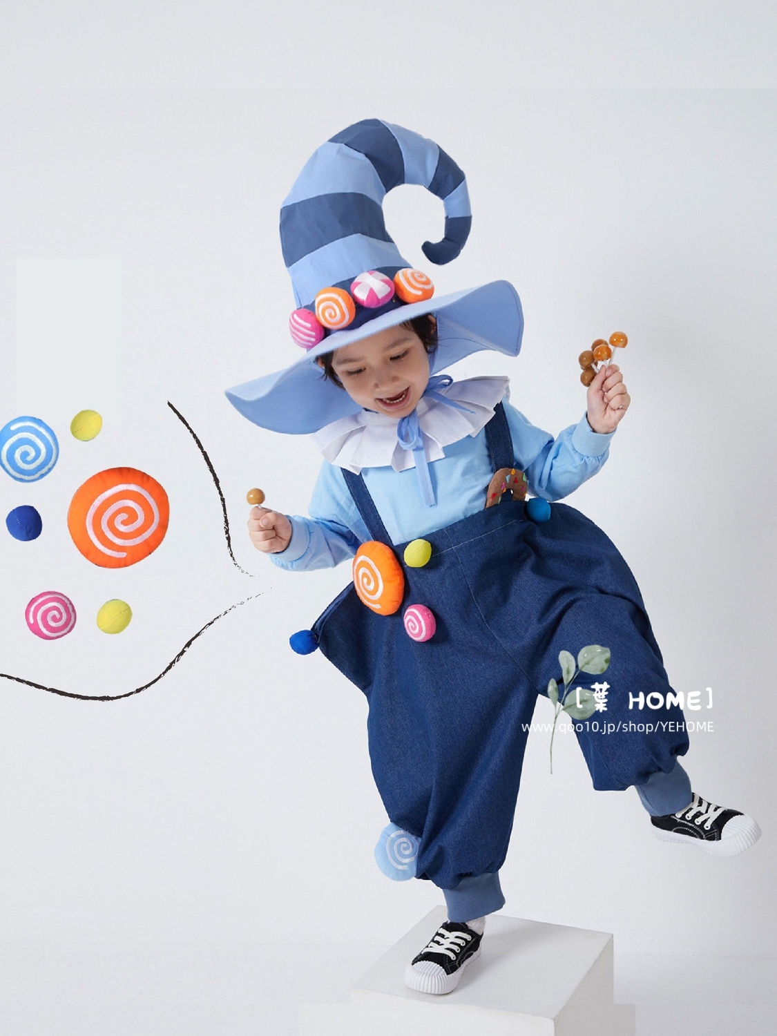 [葉 HOME] ハロウィン 子供 ハロウィン コスプレ キャンディブルーの魔女のセット 男の子 女の子 エルフ衣装 青いパッチワークの魔法使いの帽子+マフラーの襟+パーカー+デニムのストラップ