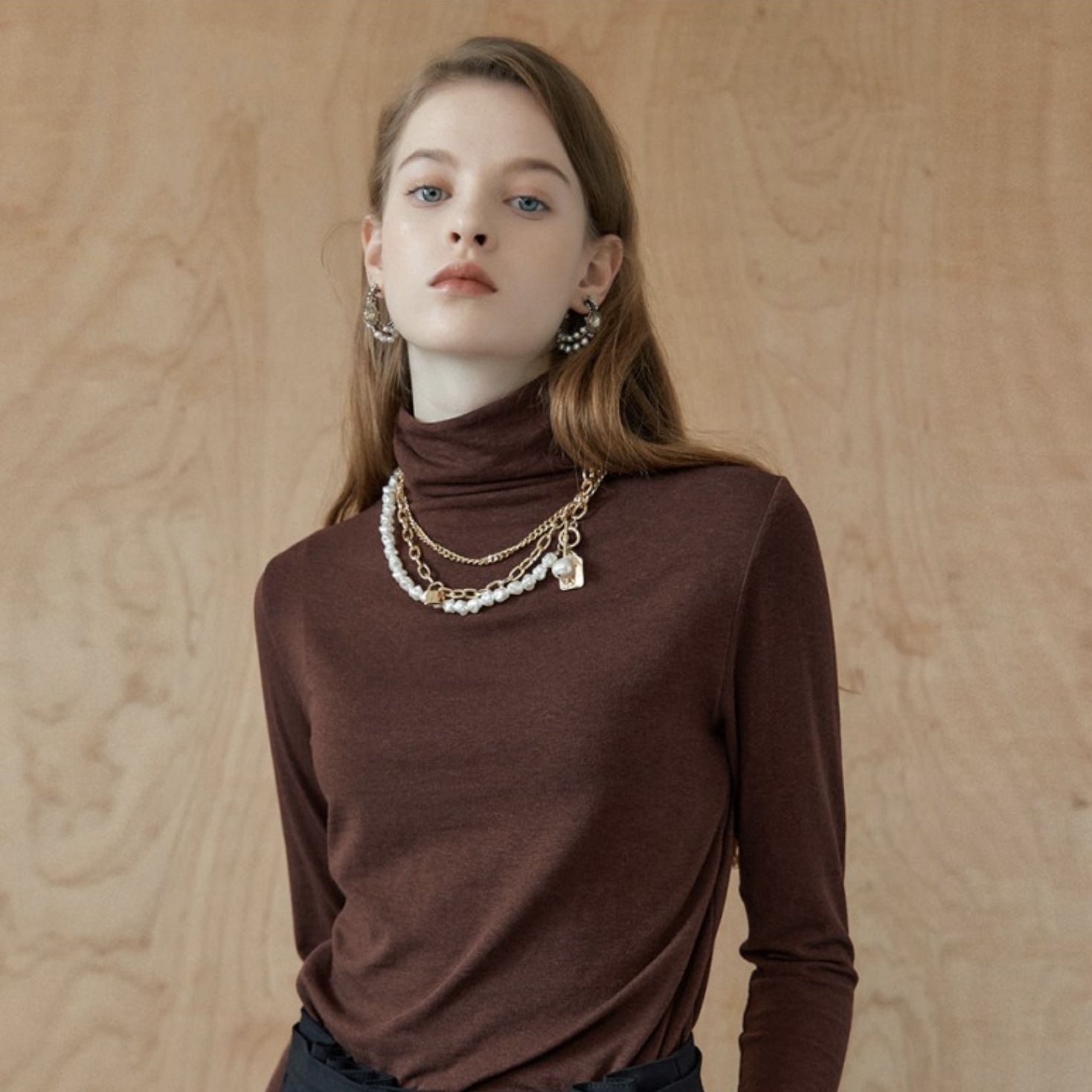 トップス ニットソー セーター 袖あり 長袖 タートルネック 伸縮性 薄手 かわいい 大人可愛い きれいめ シンプル 大人 上品 おしゃれ お洒落 大人可愛い