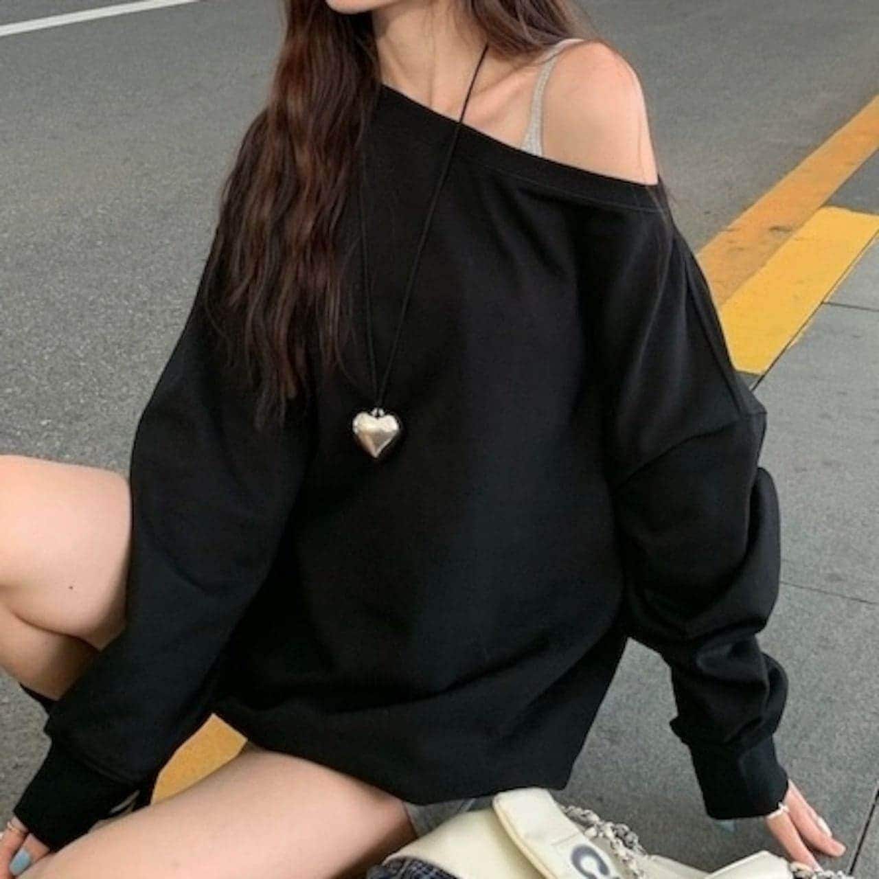 2025春夏トップス 長袖 肌見せ 無地 ゆったり 細見え 春夏 黒 おしゃれ かわいい 韓国系ファッション レディース お出かけ