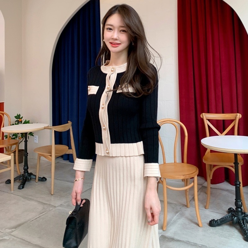セットアップ セーター ラウンドネック スカート 膝丈 ニット プリーツスカート スリム 長袖 2点セット 上下セット 韓国 レディース ハイウエスト かわいい 可愛い 大人可愛い きれいめ