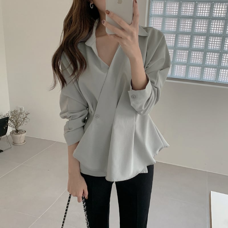ブラウス シャツ 無地 Vネック l シンプル フレア シック 長袖 トップス 着回し カッコイイ クール きれいめ 通勤 通学 可愛い スタイリッシュ モテる スタイルアップ 着痩せ レディース