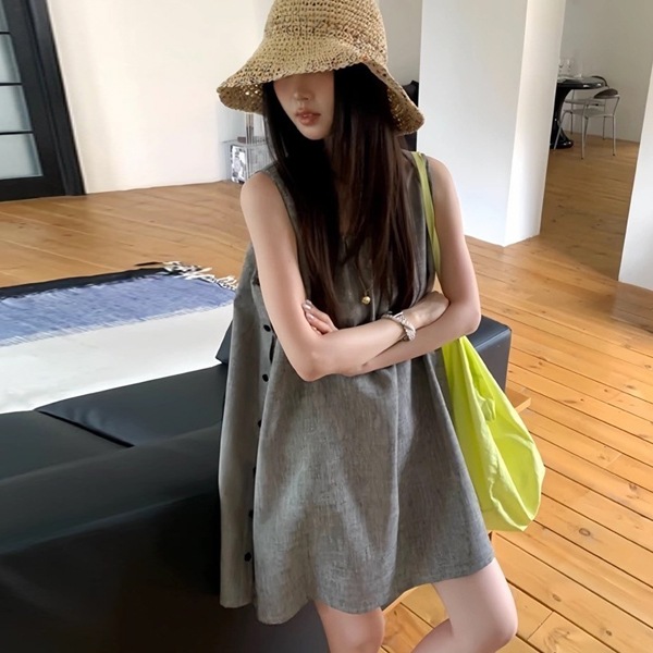 韓国ファッション 横ボタン ピンタック アバンギャルド ミニ ワンピース 5,200円