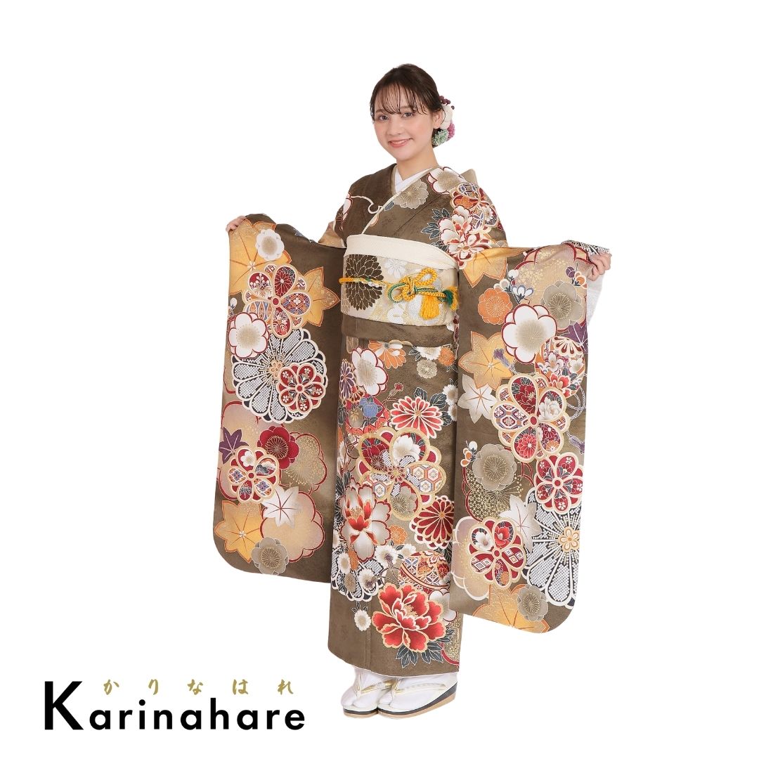 結婚式結納振袖レンタルカーキ色にダークカラーの梅と牡丹が連なる大人な雰囲気の振袖セットF690-108