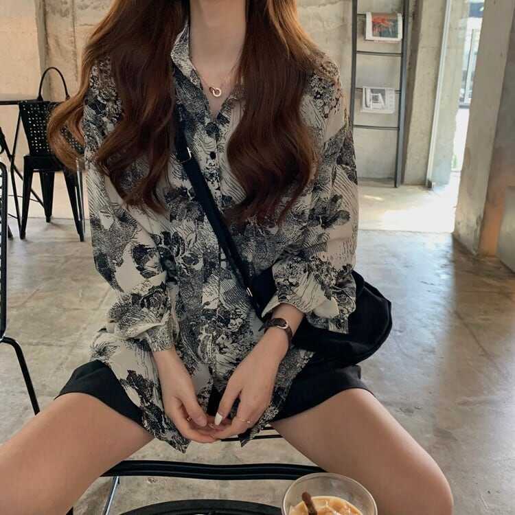 アウター デート ジャケット 袖あり 長袖 Vネック 襟付き フレア セミフレア スリム タイト 細身 ストレート スマート かわいい 大人可愛い きれいめ シンプル カジュアル 大人 上品 wto0