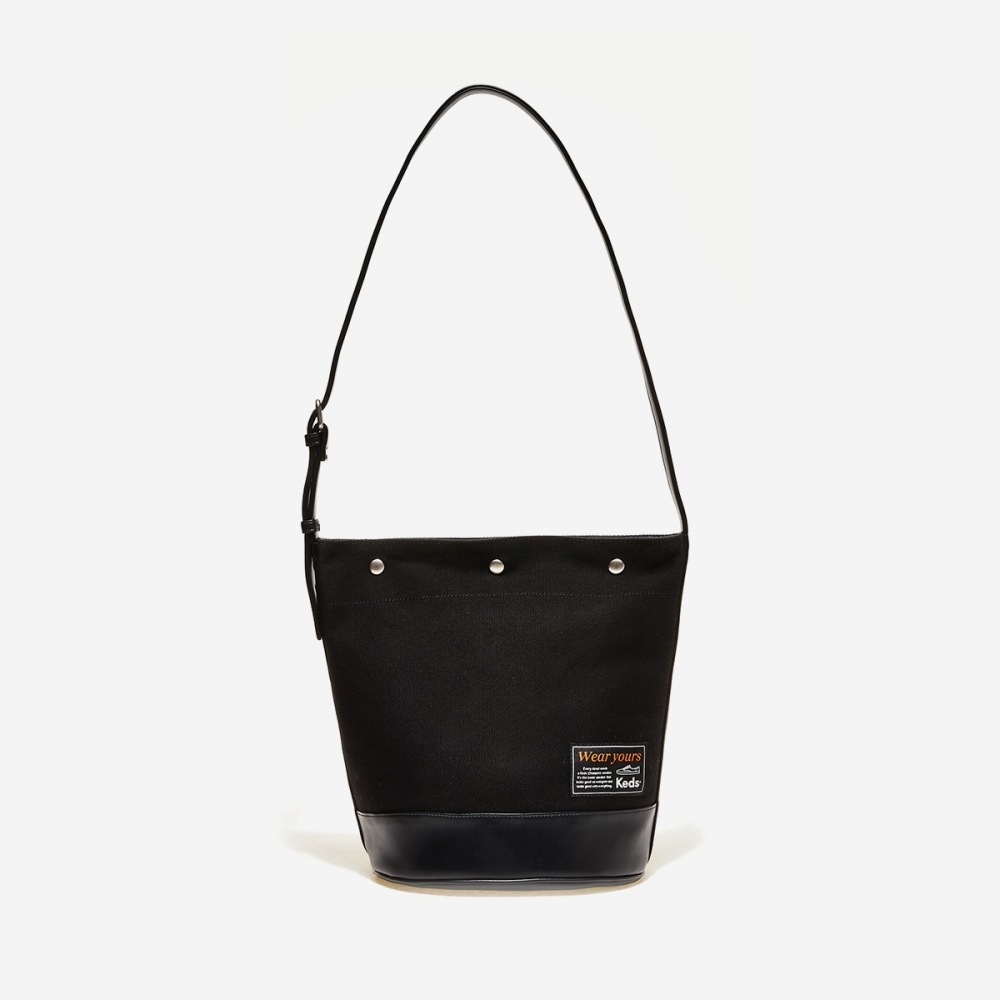 ケーズラウンドショルダーバッグ（BLK）