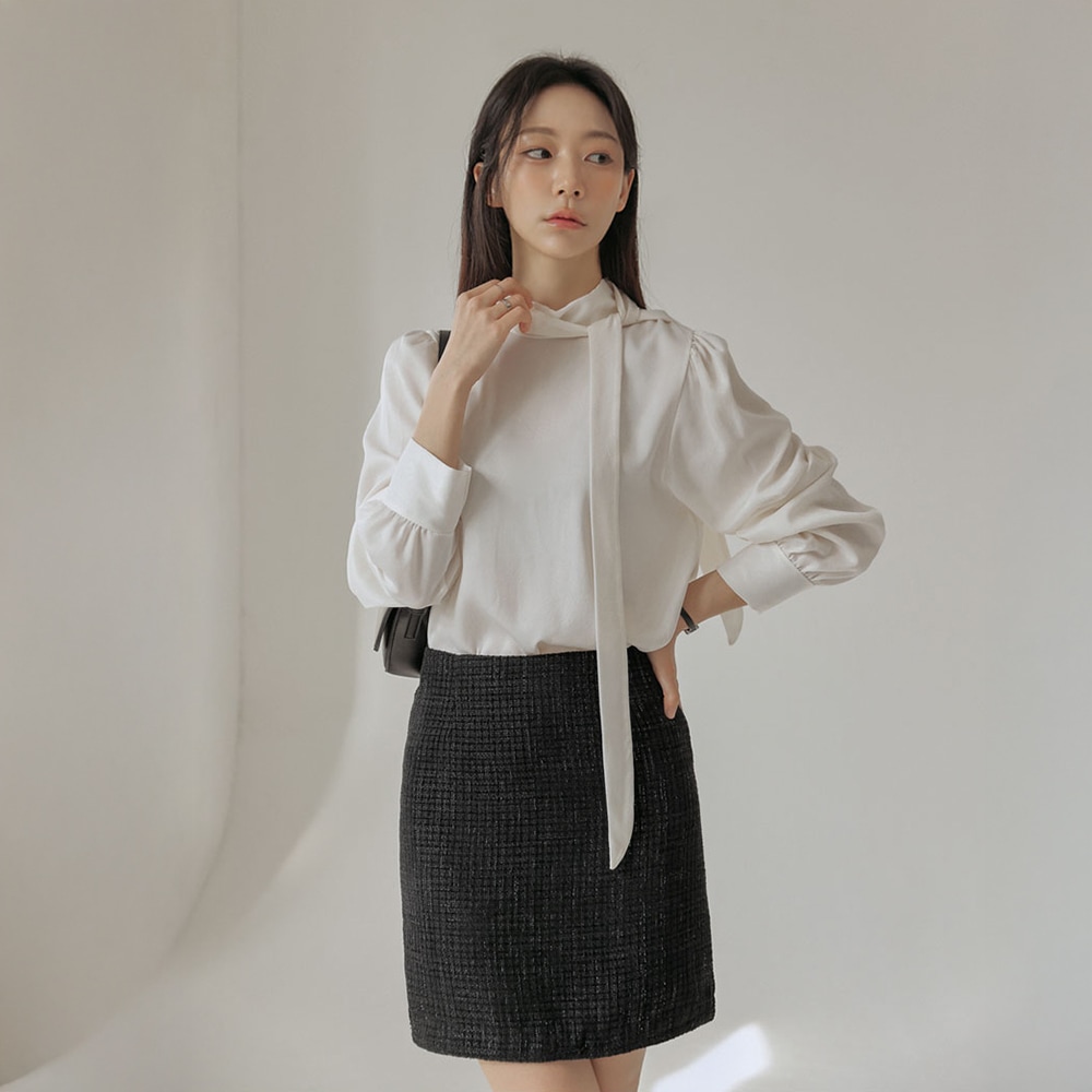 エルダーハーフネックタイブラウス