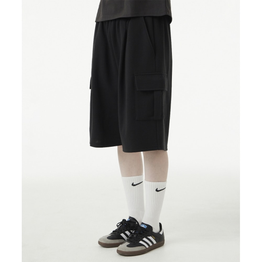 アーバネージバミューダワイドカーゴスウェットショートパンツ_ブラック