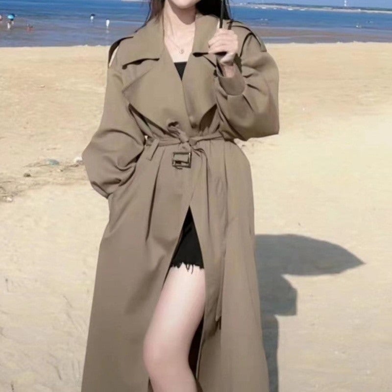 韓国スタイルのデザインのウインドブレーカーコート女性のための 2025 秋の新しいニッチハイエンドルーズで小さな気質コート