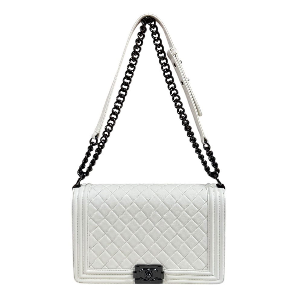 シャネル ボーイシャネル ショルダーバッグ レザー A92193 ホワイト CHANEL 中古