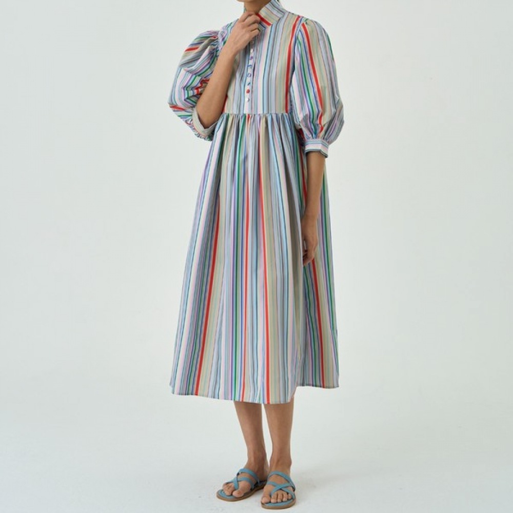 (UNIKE) ヴァリアーズハーフネックカラーパフスリーブドレス