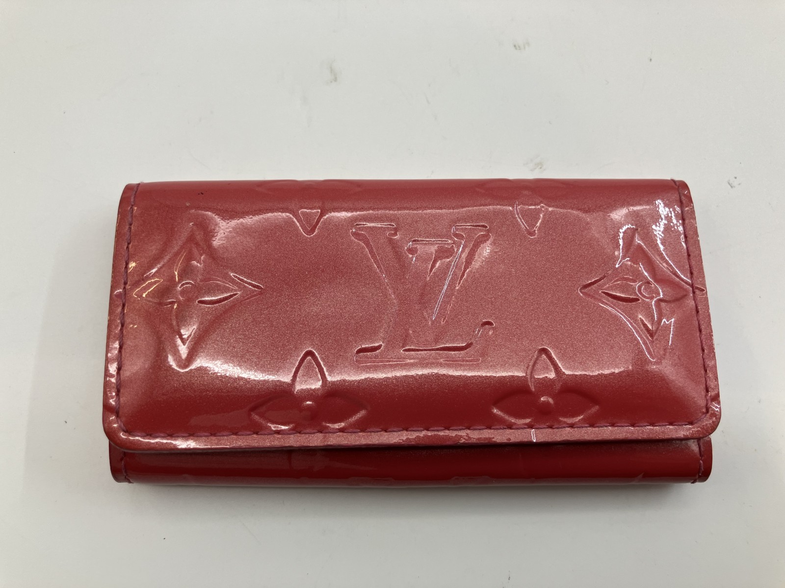 【極美品】ルイヴィトン モノグラムヴェルニ ミュルテュクレ4 ポムダムール 楽天市場】ルイヴィトン 4連キーケース モノグラム ジョーヌドール