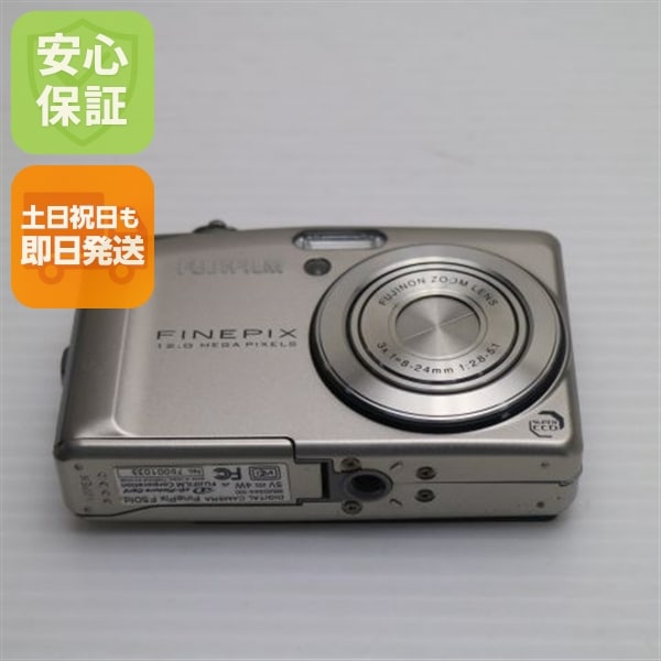 新品同様 FinePix F50fd シルバー FUJIFILM デジカメ 183