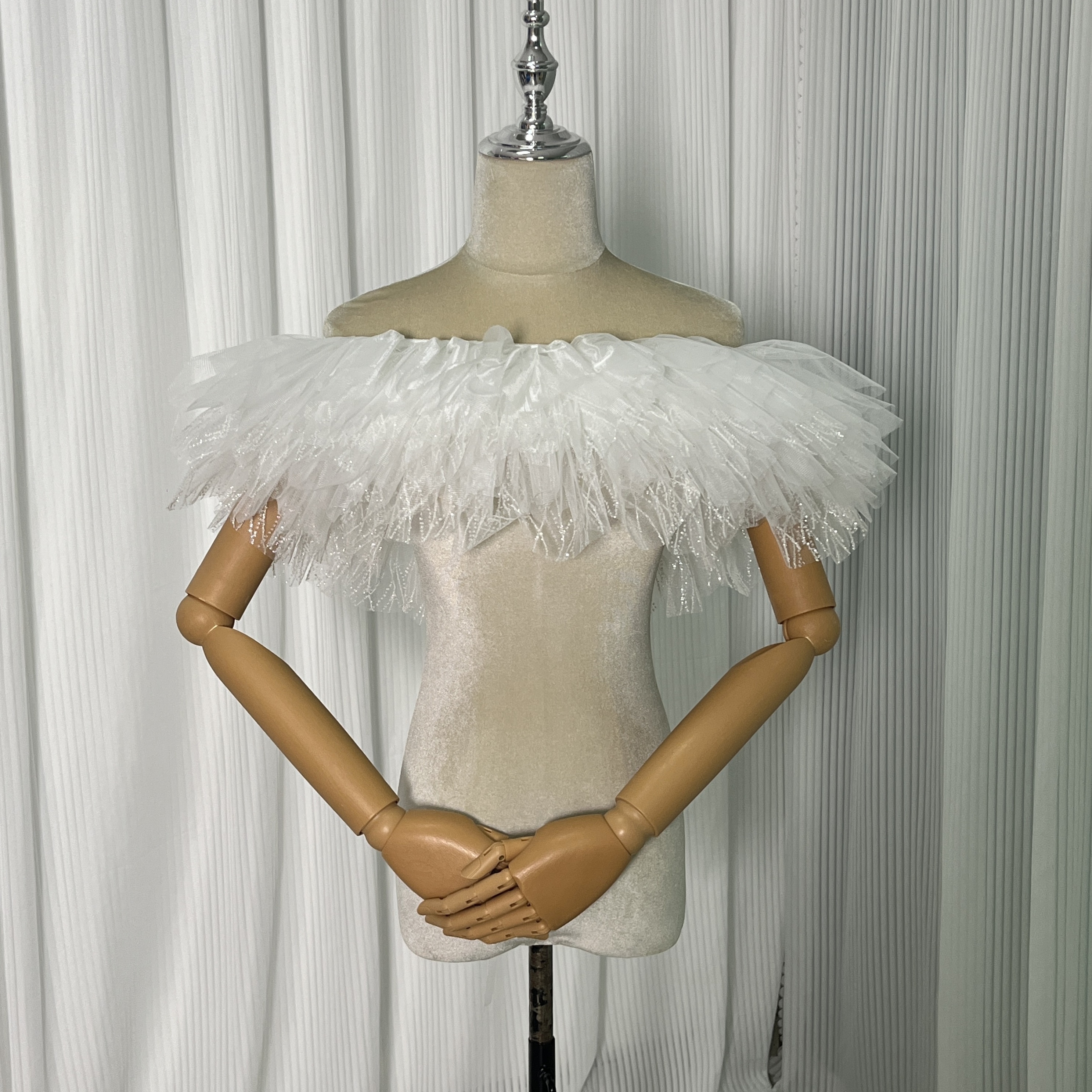 美品！オフショルダー キラキラグリッターチュール 編み上げ 可愛い 前撮り