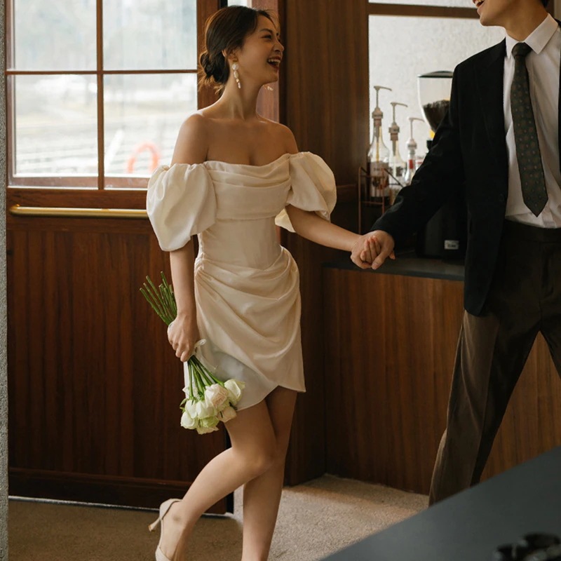 ライトウェディングドレショルダーホワイトサテンショートドレス結婚式証明書登録森林旅行写真外出ベール 5,228円