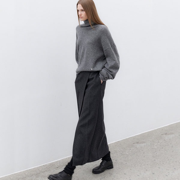 DIAGONAL FRONT SLIT SKIRT (SK-5063)