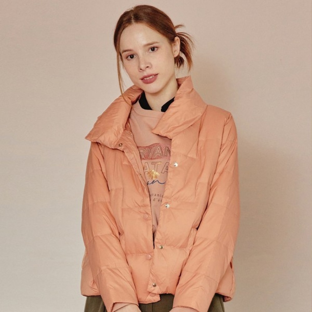 (リアーナニューヨーク) ジオメトリックキルト軽量パッド入りジャンパー 11,065円