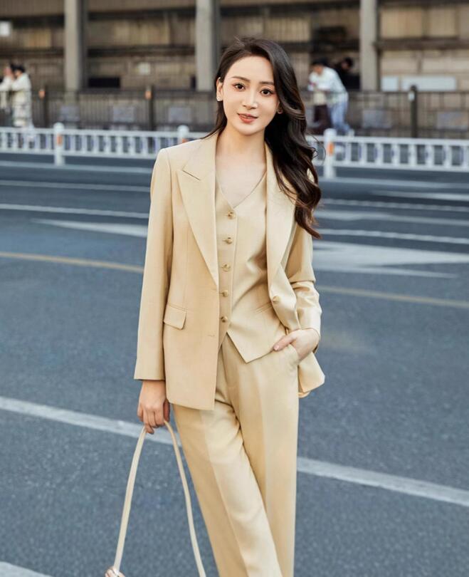 再入荷商品パンツスーツ レディーススーツ 女性スーツ 3点スーツセット ビジネススーツ 長袖 カジュアル 七五三 フォーマル スリム ボトムス リクルートスーツ セットアップ ジャケット パンツ 入学