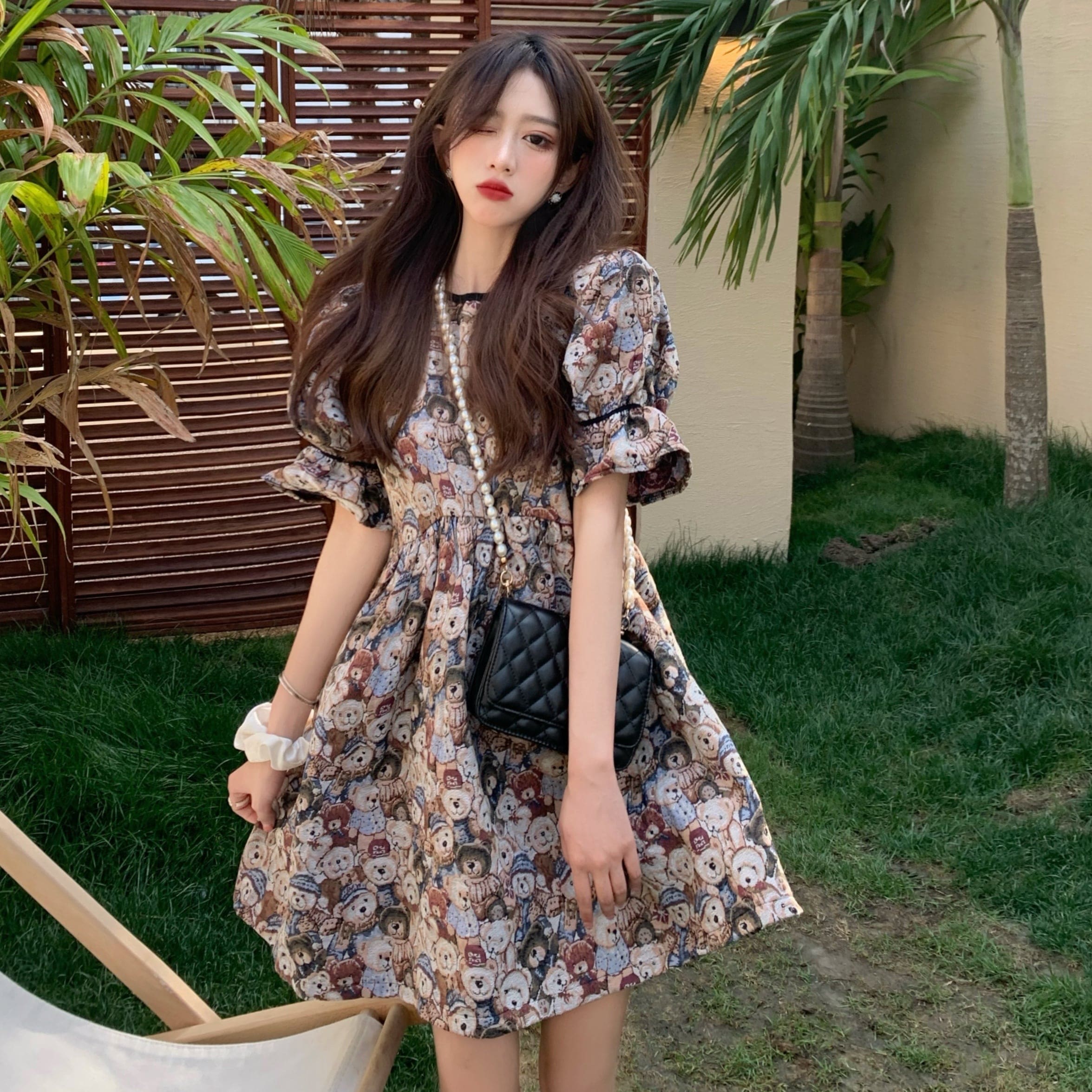 くま柄 ミニ丈 半袖 フレアワンピース ワンピース ミニ 膝上 袖あり パフスリーブ フレアスリーブ ラウンドネック 襟なし フレア スリム 細身 切り替えデザイン ハイウエスト かわいい カジュアル