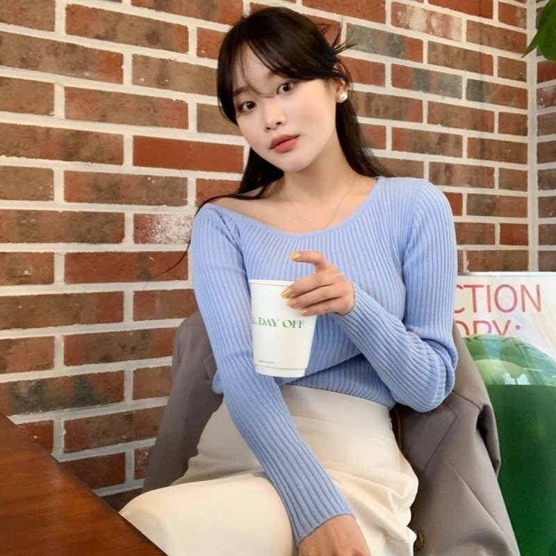 トップス ニットソー セーター 袖あり 長袖 萌袖 ワンショルダー ワンショル 襟なし スリム タイト 細身 リブ 伸縮性 ニット かわいい 大人可愛い きれいめ シンプル カジュアル 大人 上品