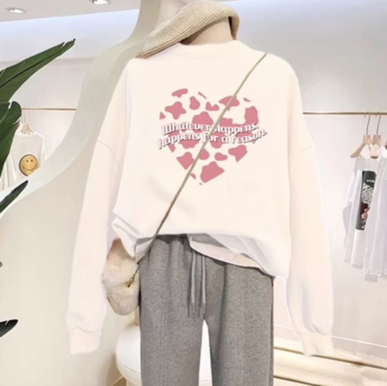 トップス デート トレーナー 袖あり 長袖 かわいい 大人可愛い きれいめ シンプル カジュアル 大人 上品 おしゃれ お洒落 主役級 存在感 春 秋 オールシーズン 10代 20代 30代