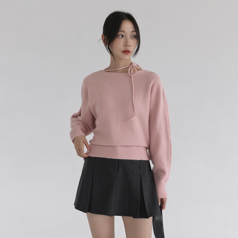 バーネットストラップボートネックニット