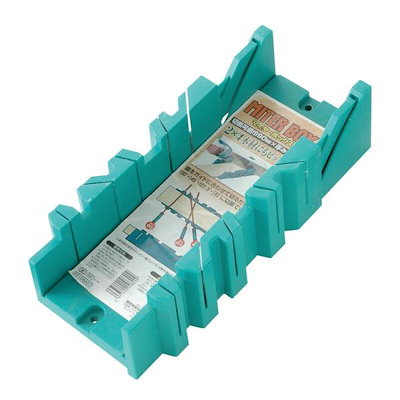 他サイト： SK11 マイターボックス 2×4材用 大工道具 鋸 マイターBOX 他の商品画像