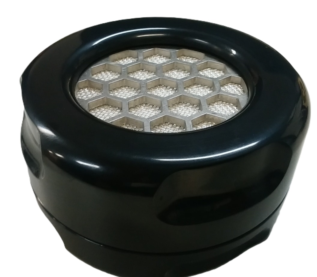 肌いい(本体）1台＋気泡発生剤1袋（90錠30回分）セット　ナノバブル炭酸風呂　入浴剤　ガスボンベ電源なしご家庭で炭酸風呂が楽しめますマイクロナノバブル技術を使った炭酸風呂