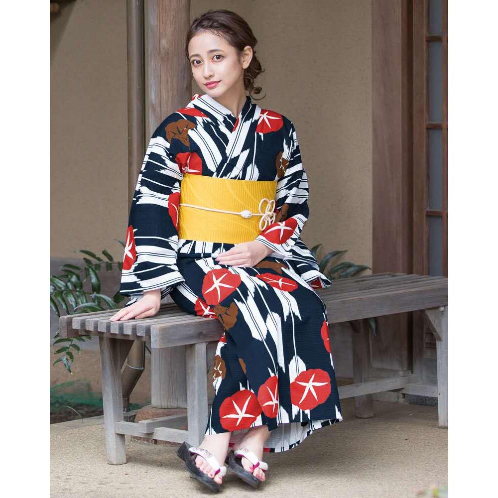 日本の伝統的な着物 浴衣 女性用 純綿 フォーマルスタイル 日本の写真 レトロコス 旅行着物
