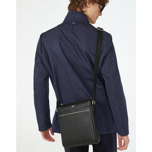 [25SS] [定番商品] ブラック ライン配色 牛革 クロスバッグ WBBA5E721BK 30,018円