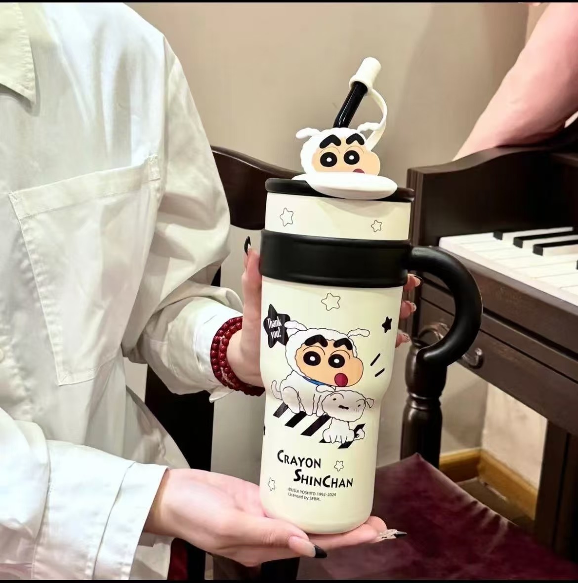 クレヨンしんちゃん 水筒 ストロー付き タンブラー 475ml 韓国購入