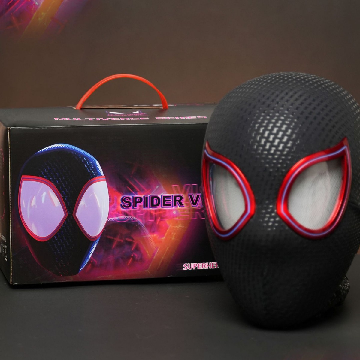 コスプレ クリスマス コスプレマイルズスパイダーマンヘッドセット電動発光目全自動宇宙縦横瞬き可能マスク