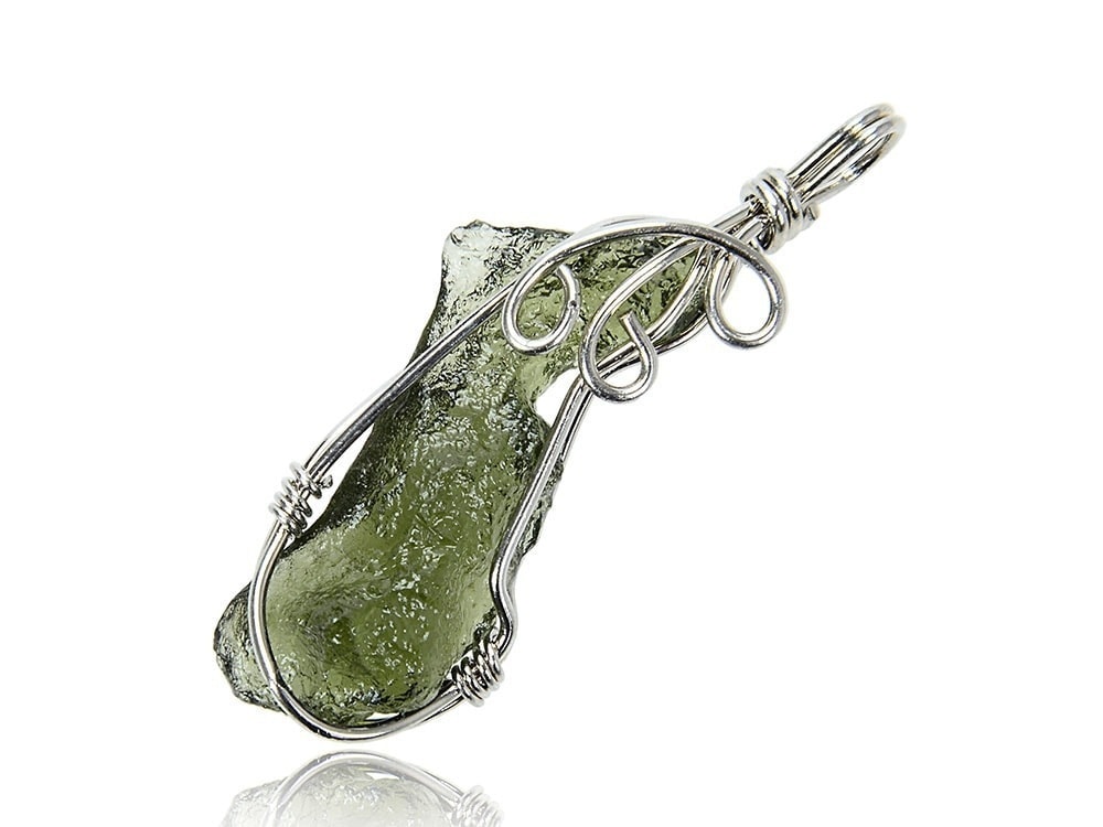 「1点もの 現品」モルダバイト ペンダントトップ 隕石 シルバー925 ペンダント パワーストーン アクセサリー パワーストーンペンダント 天然石ペンダント メンズ レディース g140-ab